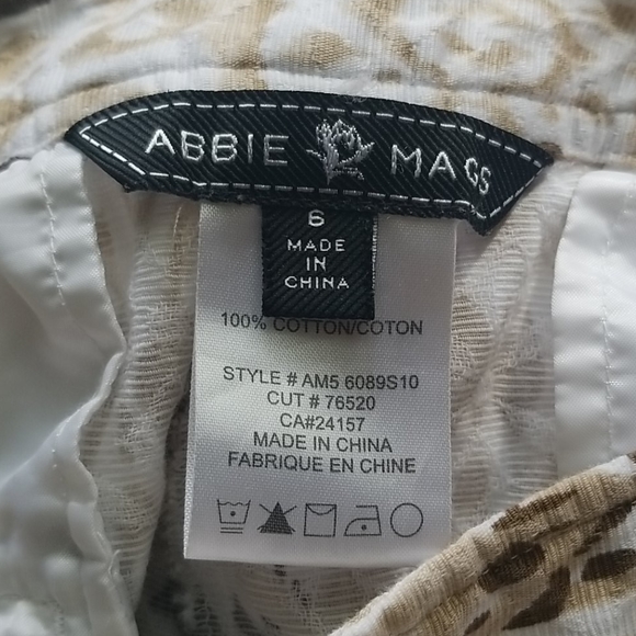 Abbie Mags Capri Pants - Picture 4 of 4